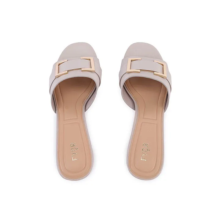 Chic Buckle Mule BB 68