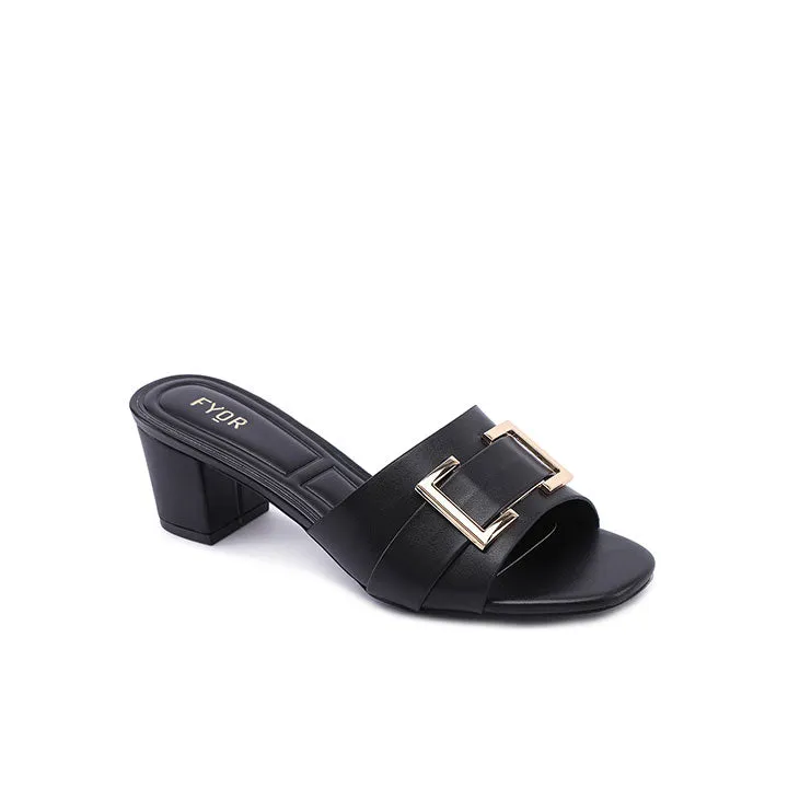 Chic Buckle Mule BB 68