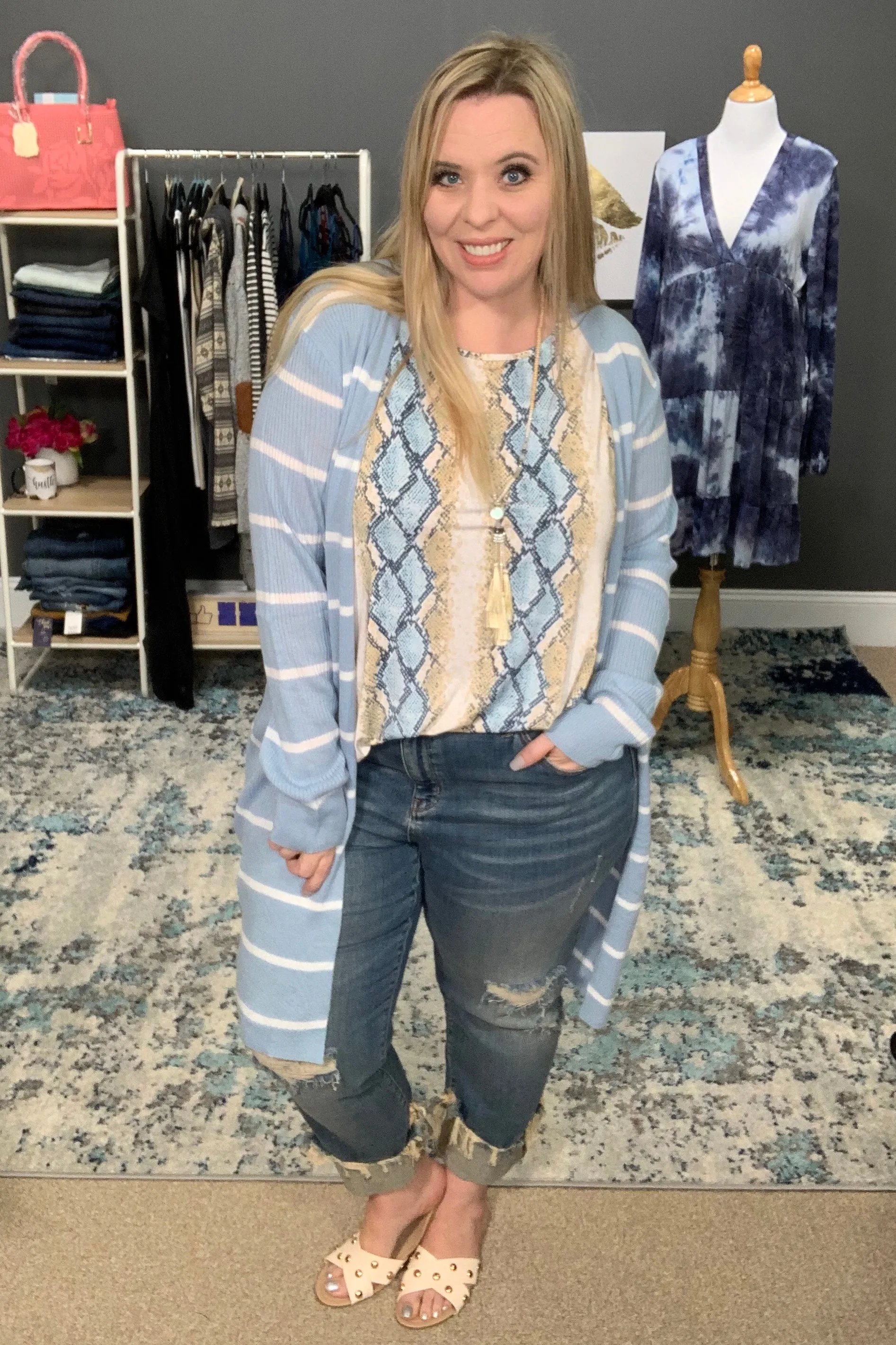 Judy Blue Mid Rise Destroyed Cuffed Relaxed Fit Jeans