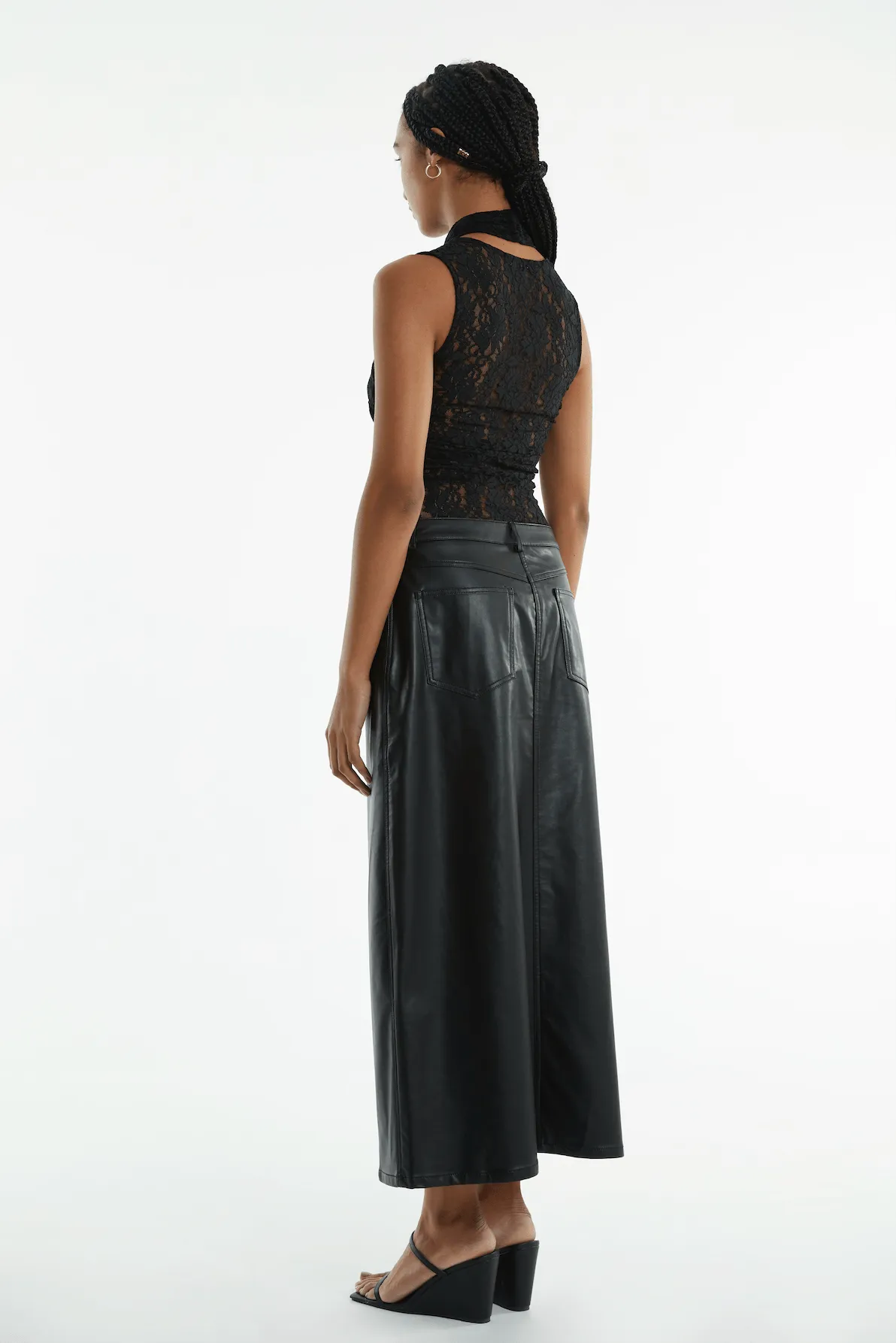 VAGABOND PU JEAN SKIRT | BLACK