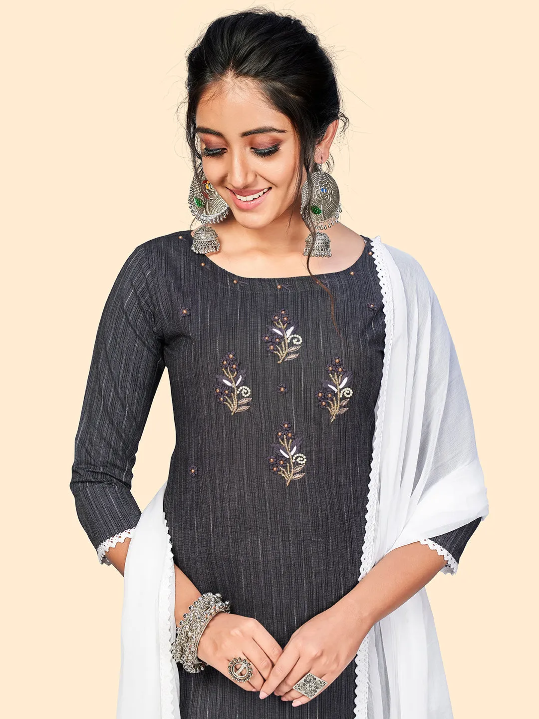 Women'S Cotton Blend Embroidered Straight Stitched Kurta Pant With Dupatta